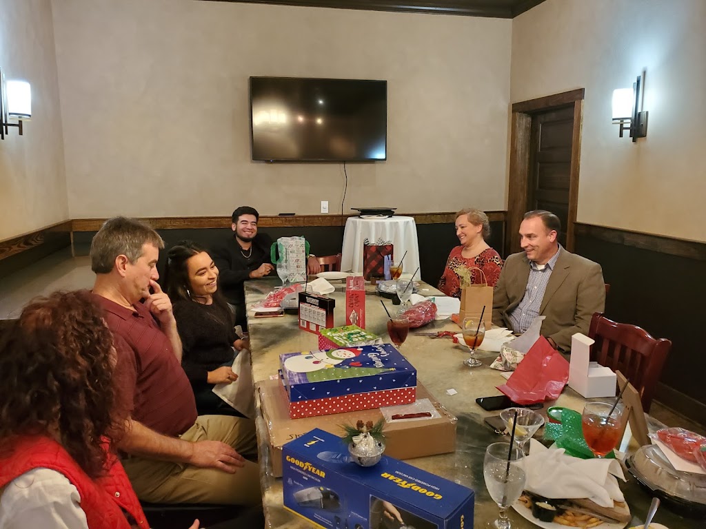 Buddies Bar & Grill 70403