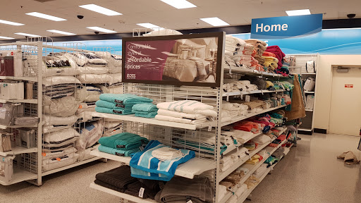 Clothing Store «Ross Dress for Less», reviews and photos, 6711 Westminster Ave, Westminster, CA 92683, USA