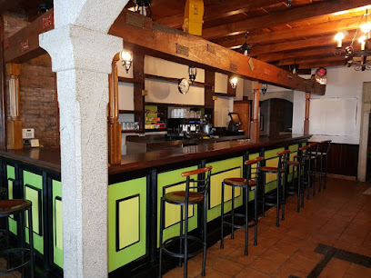Cafe bar irmandiños - Praza Conde de Fontao, 3, 27297 Lugo, Spain
