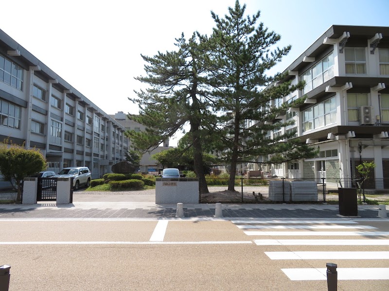 鳥取市立久松小学校