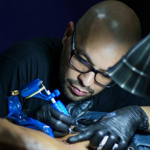 Logo da empresa - Leoche Tattoo Studio
