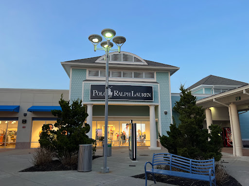 Shopping Mall «Jersey Shore Premium Outlets», reviews and photos, 1 Premium Outlet Blvd, Tinton Falls, NJ 07753, USA