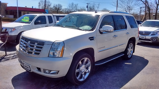 Used Car Dealer «Breckenridge Motor CO», reviews and photos, 9300 St Charles Rock Rd, Overland, MO 63114, USA