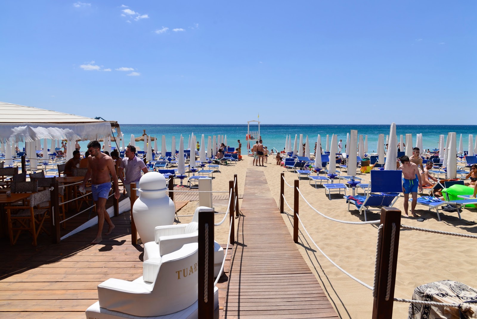 Foto de Spiaggia Di Campomarino área de complejo turístico de playa