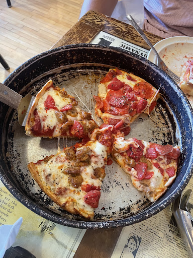 Pizza Restaurant «The Italian Pie Shoppe & Winery», reviews and photos, 1670 Grand Ave, St Paul, MN 55105, USA