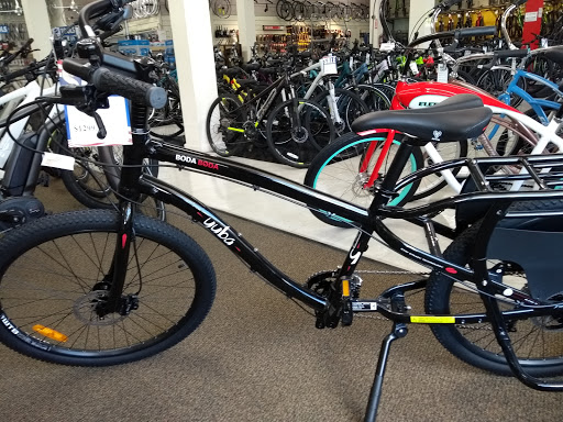 Bicycle Store «Orange Cycle», reviews and photos, 2204 Edgewater Dr, Orlando, FL 32804, USA