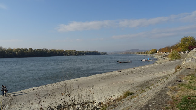 Hozzászólások és értékelések az Váci Uszoda Strand-ról