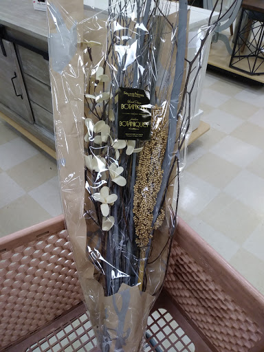 Department Store «HomeGoods», reviews and photos, 31145 Orchard Lake Rd, Farmington Hills, MI 48334, USA