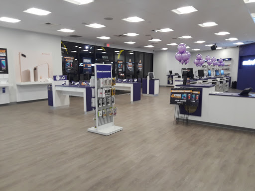 Cell Phone Store «MetroPCS Corporate Store», reviews and photos, 11091 Beach Blvd, Stanton, CA 90680, USA