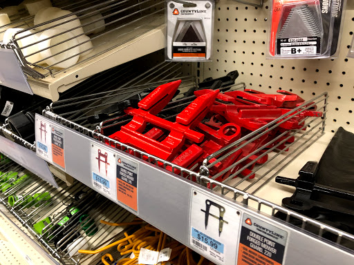 Home Improvement Store «Tractor Supply Co.», reviews and photos, 115 4 Seasons Blvd a, Hendersonville, NC 28792, USA