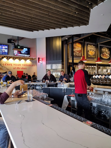 Shopping Mall «Brookside shopping area», reviews and photos, W Meyer Blvd, Kansas City, MO 64113, USA