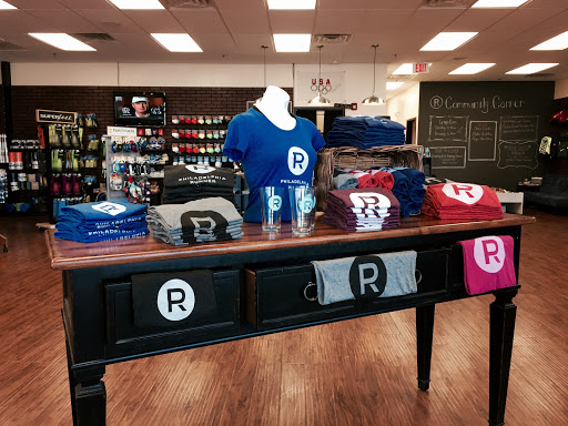 Running Store «Philadelphia Runner (Glen Mills)», reviews and photos, 571 Glen Eagle Square, Glen Mills, PA 19342, USA