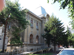 Biblioteca Județeană Vasile Voiculescu