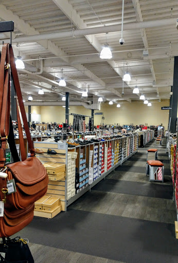 Shoe Store «DSW Designer Shoe Warehouse», reviews and photos, 4001 Factoria Square Mall SE, Bellevue, WA 98006, USA