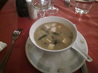 Soupe de poulet du Restaurant tibétain Lithang à Paris - n°7