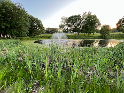 Golf Course «Tashua Knolls & Tashua Glen Golf Course», reviews and photos, 40 Tashua Knolls Ln, Trumbull, CT 06611, USA