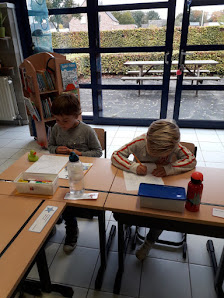 gemeentelijke basisschool de Kiekeboes Kerkstraat 7, 2980 Zoersel, Belgique