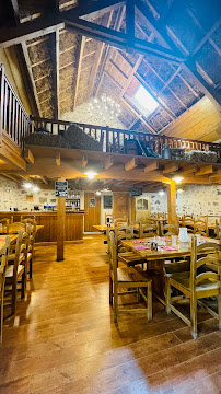 Atmosphère du Restaurant Auberge la Grange d'Alphonse à Saint-Nectaire - n°17