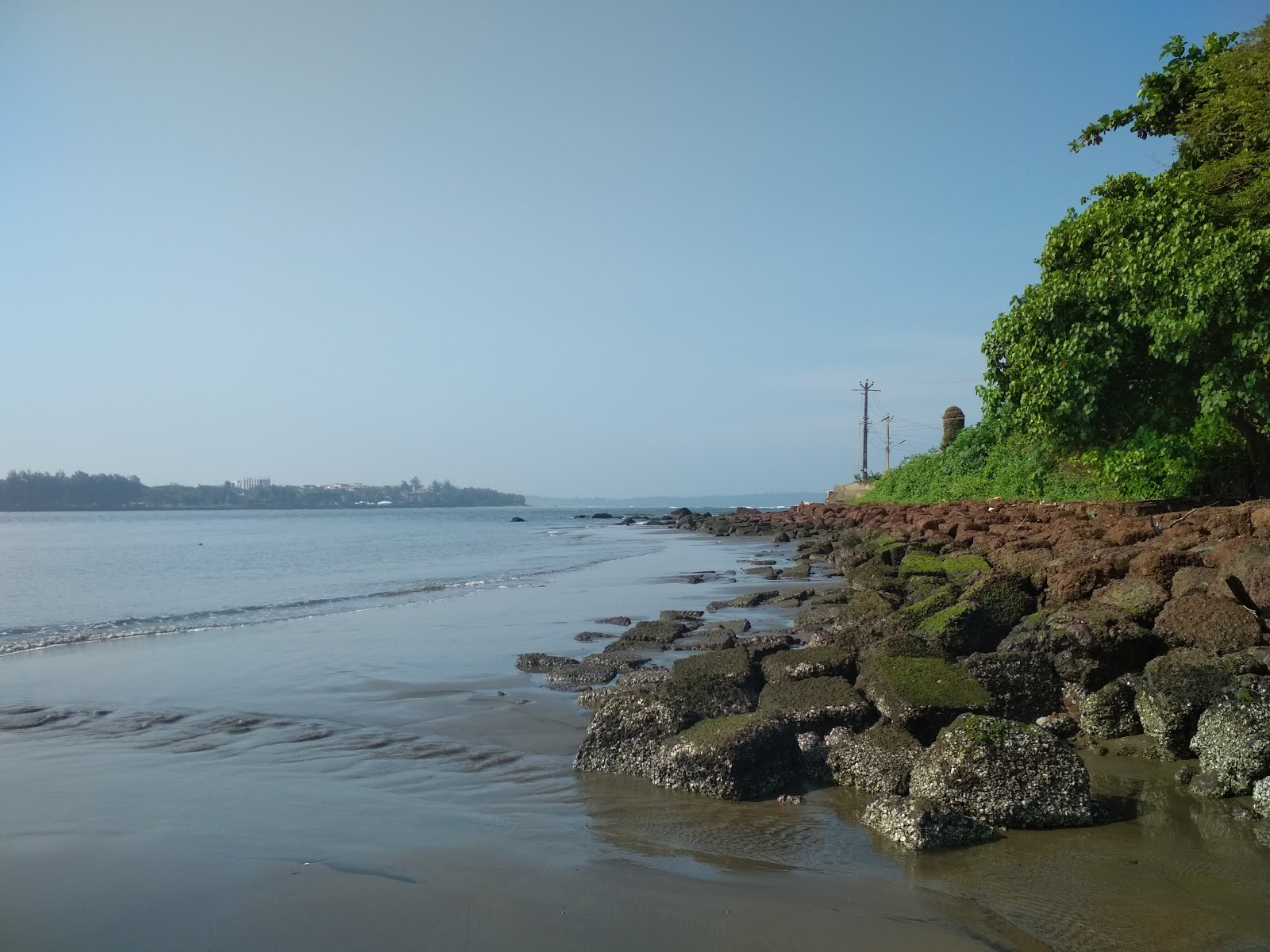 Kekdole Beach的照片 带有宽敞的海岸