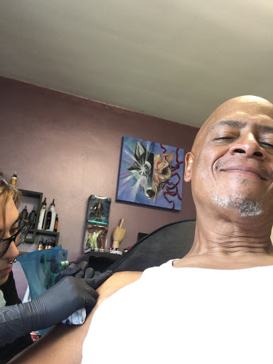 Tattoo Shop «Rose Red Tattoo & Permanent Makeup», reviews and photos, 3138 Rogers Ave, Ellicott City, MD 21043, USA