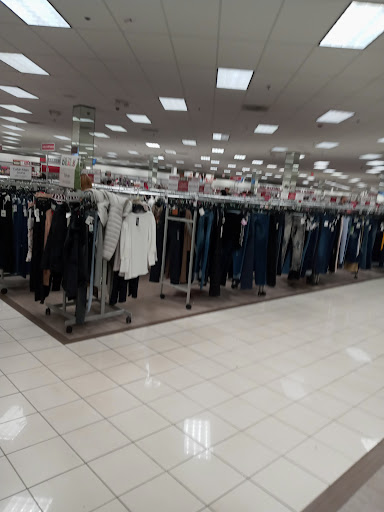 Clothing Store «Burlington Coat Factory», reviews and photos, 3800 US-98 #510, Lakeland, FL 33809, USA