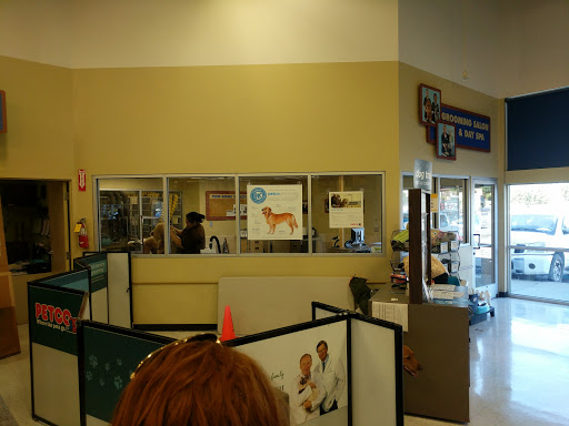 Pet Supply Store «Petco Animal Supplies», reviews and photos, 516 Valley Mall Pkwy, East Wenatchee, WA 98802, USA