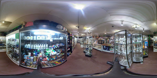 Tobacco Shop «Amsterdam Smoke and Vape Store», reviews and photos, 5521 South St, Lakewood, CA 90713, USA