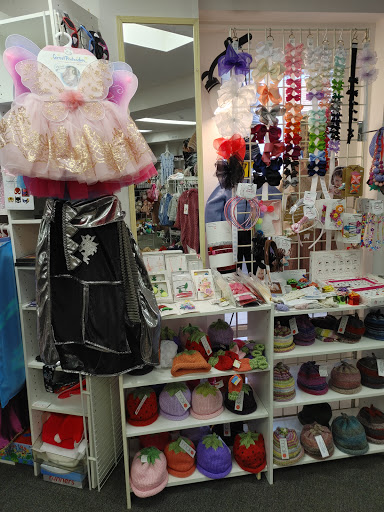 Baby Store «Mako the Childrens Shop», reviews and photos, 732 NW 23rd Ave, Portland, OR 97210, USA