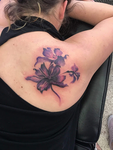 Explore blackwork tattoo ideas, creative tattoo ideas in Clarksville, available at Uncle Bobs Tattoos