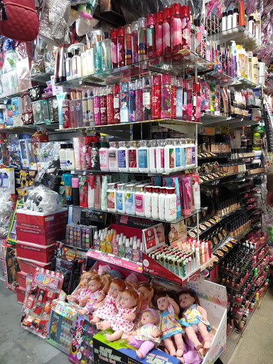 Shopping Mall «Los Amigos Mall», reviews and photos, 307 E Jefferson Blvd, Los Angeles, CA 90011, USA