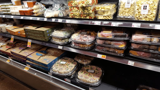 Grocery Store «Kroger», reviews and photos, 528 S College Ave, Bloomington, IN 47403, USA