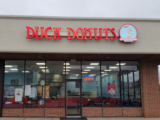 Duck Donuts, 1223 Jefferson Davis Hwy, Fredericksburg, VA 22401, USA, 