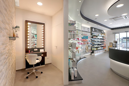 Farmacia Arcacci Via di Torrenova, 419/427, 00133 Roma RM, Italia