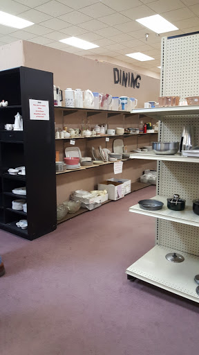 Thrift Store «Threads Of Hope Thrift Store», reviews and photos, 230 Woodmere Mall, Crossville, TN 38555, USA
