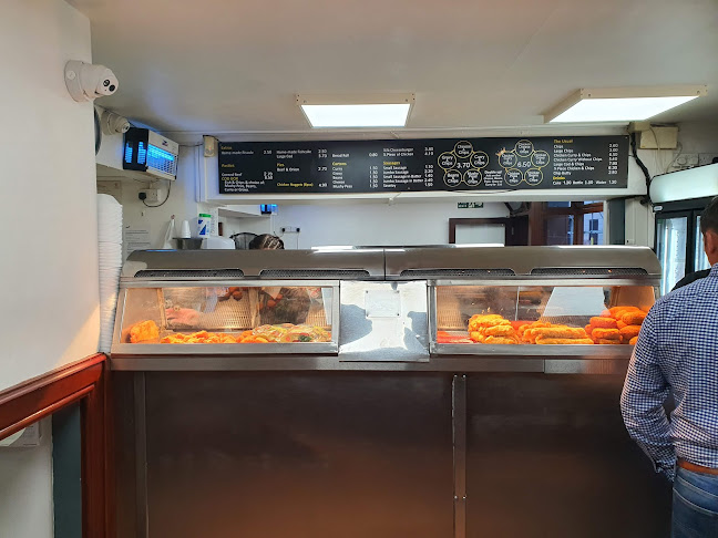 Dorothy's Fish Bar, 39-40 Caroline St, Cardiff CF10 1FF, United Kingdom