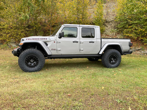 Auto Repair Shop «The Jeep Shop», reviews and photos, 964 Pottstown Pike, Chester Springs, PA 19425, USA