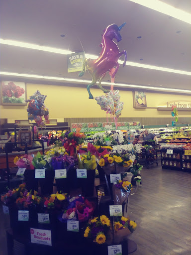 Grocery Store «Safeway», reviews and photos, 1755 Pacific Hwy W, Junction City, OR 97448, USA