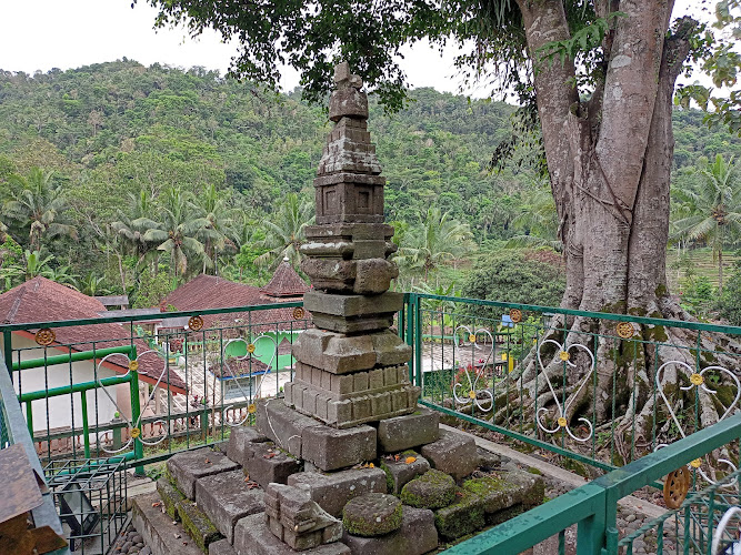 Pura di Daerah Istimewa Yogyakarta: Menikmati Keindahan 10 Tempat Ibadah yang Menakjubkan