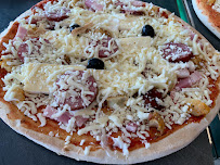 Plats et boissons du Pizzeria Lambi Pizz à Saint Amé - n°1