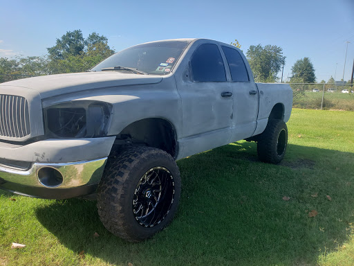 Auto Body Shop «Maaco Collision Repair & Auto Painting», reviews and photos, 14010 Hirschfield Rd, Tomball, TX 77377, USA