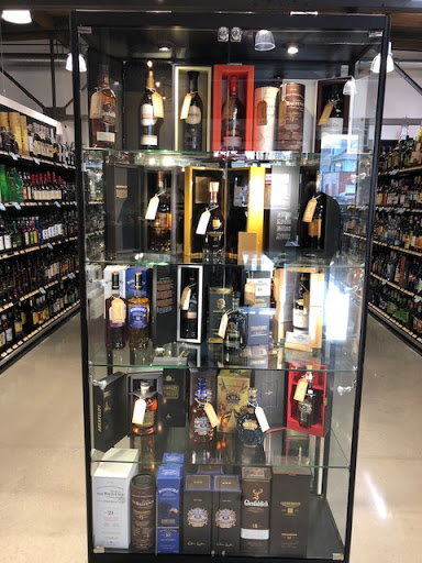 Liquor Store «Maine Beer & Beverage Co», reviews and photos, 28 Monument Way, Portland, ME 04101, USA