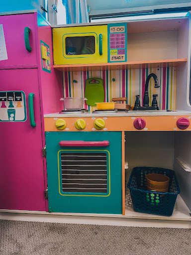 Coffee Shop «Kids Art & Cafe», reviews and photos, 710 E Schaumburg Rd, Schaumburg, IL 60194, USA