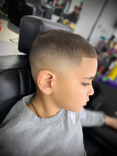 Barber Shop «New Era Barber Shop», reviews and photos, 405 Magnolia Ave, Auburndale, FL 33823, USA