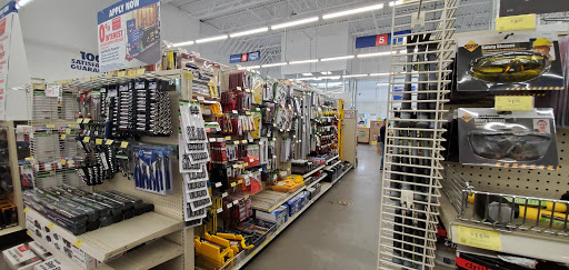 Hardware Store «Harbor Freight Tools», reviews and photos, 65 NJ-17, Hasbrouck Heights, NJ 07604, USA