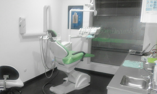 Clínica Dentelamed - Dentista