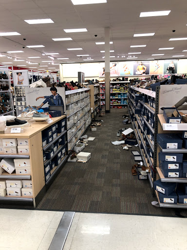 Department Store «Target», reviews and photos, 2905 District Ave S, Fairfax, VA 22031, USA
