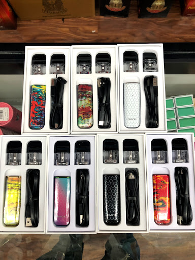 Tobacco Shop «Sky High Smoke Shop», reviews and photos, 19801 NW 27th Ave, Miami Gardens, FL 33056, USA