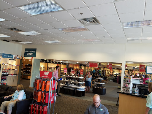 Shoe Store «Schuler Shoes: Woodbury», reviews and photos, 10150 Hudson Rd, Woodbury, MN 55129, USA