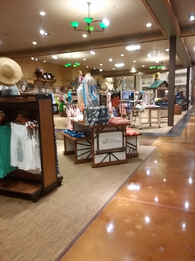 Sporting Goods Store «Bass Pro Shops», reviews and photos, 11550 Lakeridge Pkwy, Ashland, VA 23005, USA