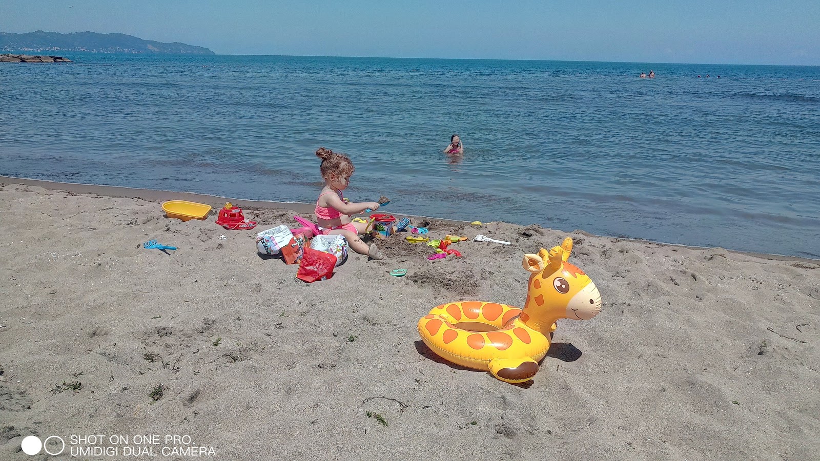 Fotografija Kumbasi Belediye Plaji z visok stopnjo čistoče